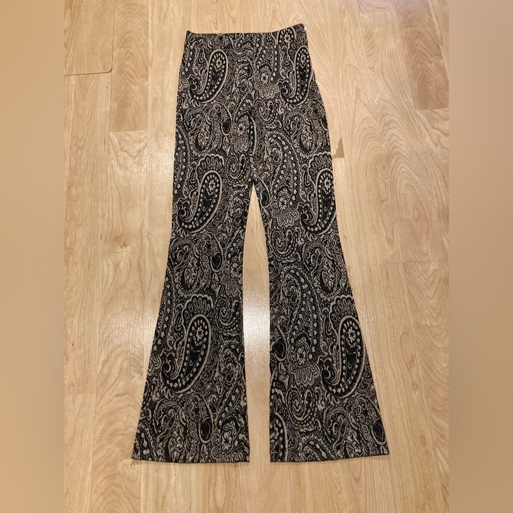 Gorgeous pants! H&M, size small, gold and black